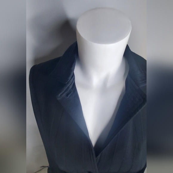 NANETTE LEPORE-size 6- Blazer in black-lining - button down - Picture 4 of 12